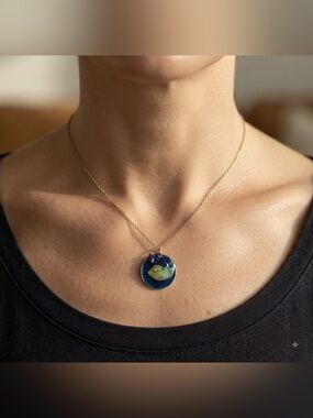 💥Swarovski Crystal💥 3D Fish Blue Pendant 18” beach life…unique